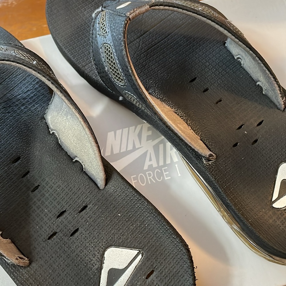 Reef Stealth Black mens size 10 flip flop - Picture 9 of 12